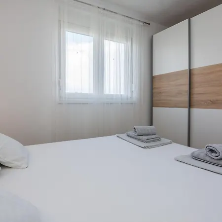 Appartement Pejakovic 3 By Interhome *