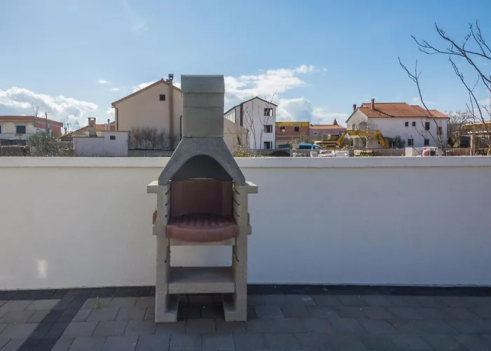 Pejakovic 3 By Interhome * Vir